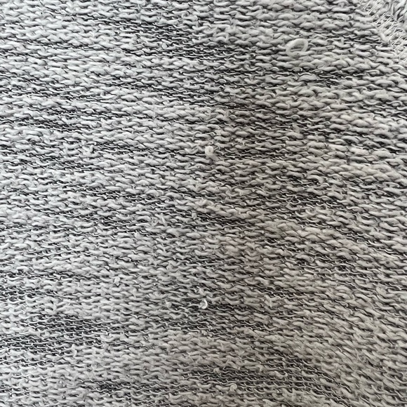 Forever 21 | Women’s Lightweight Sweater - Picture 7 of 12